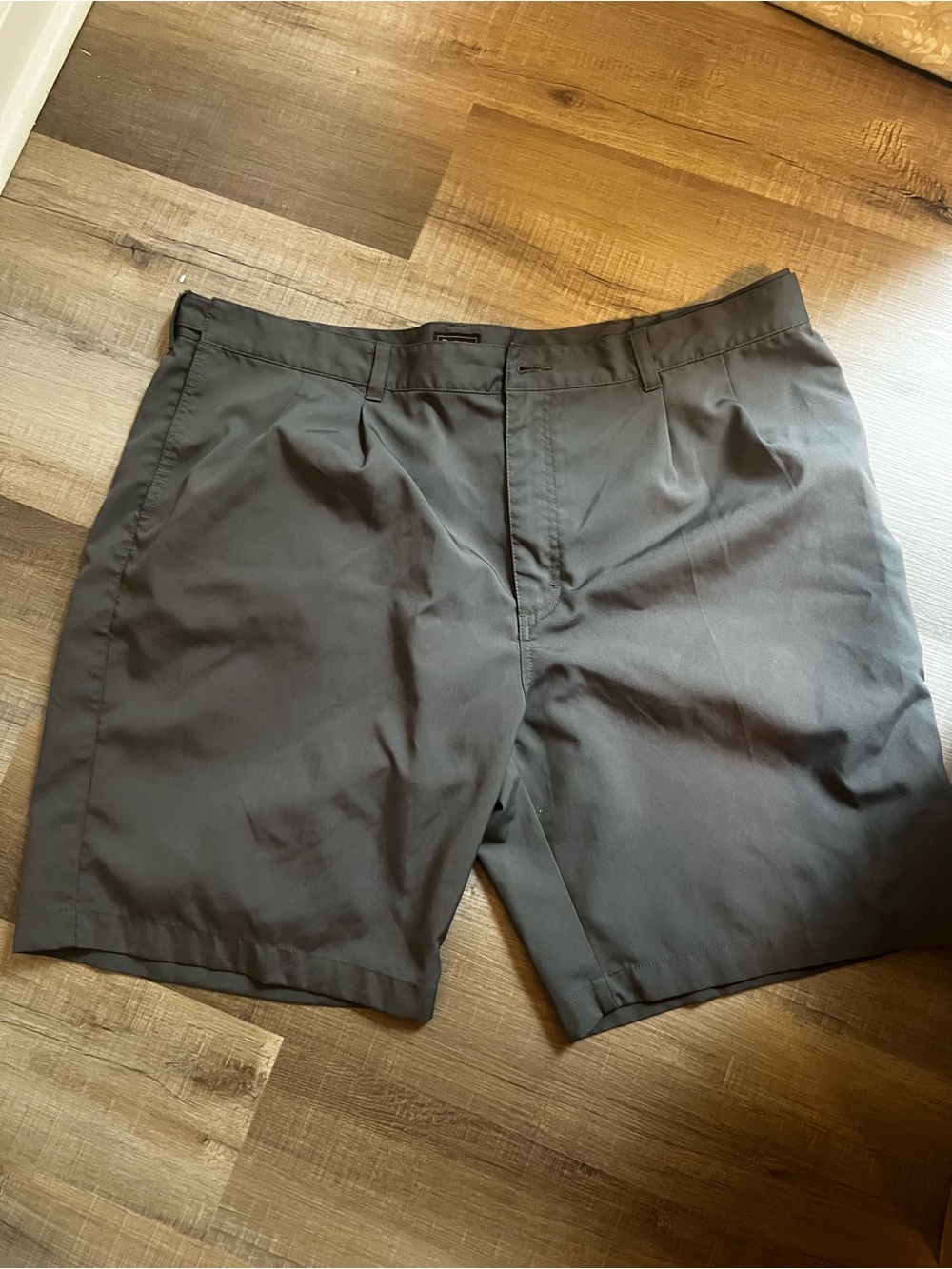 Denver Hayes Olive Green Flat-Front Men's Shorts